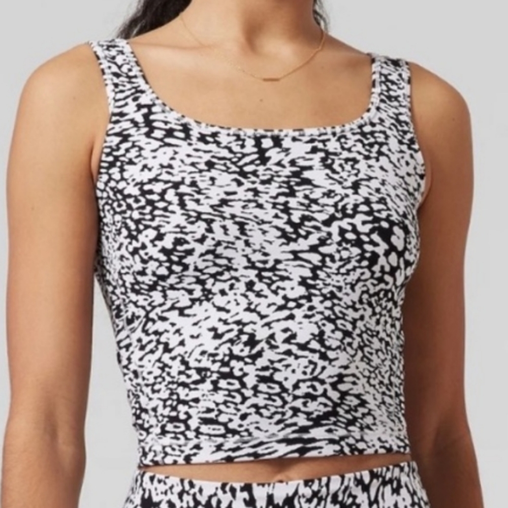 Athleta Shanti Cropped Black & White Scoop Neck Tank Top Size M